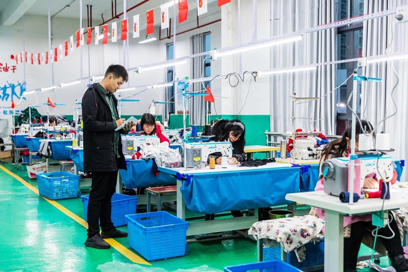 贵州万山 靶向施策解民忧，搬迁群众稳岗增收有保障